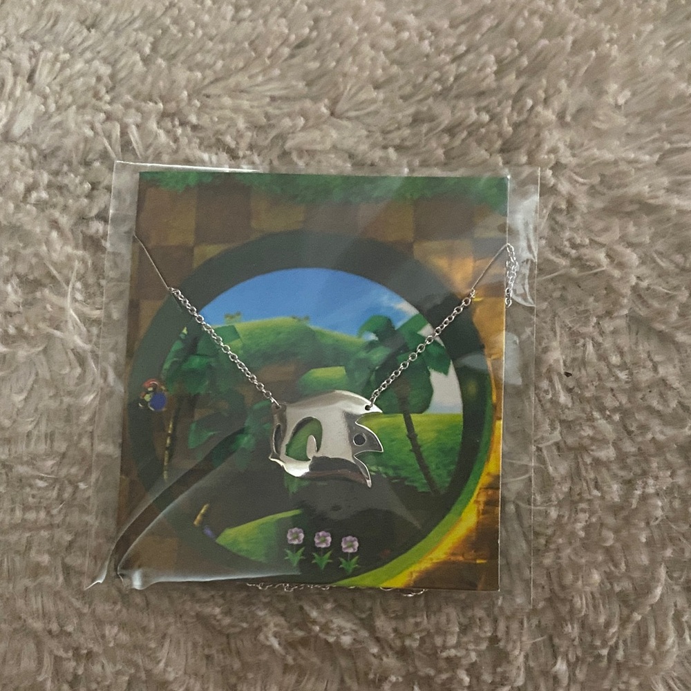 Sonic Pendant Necklace